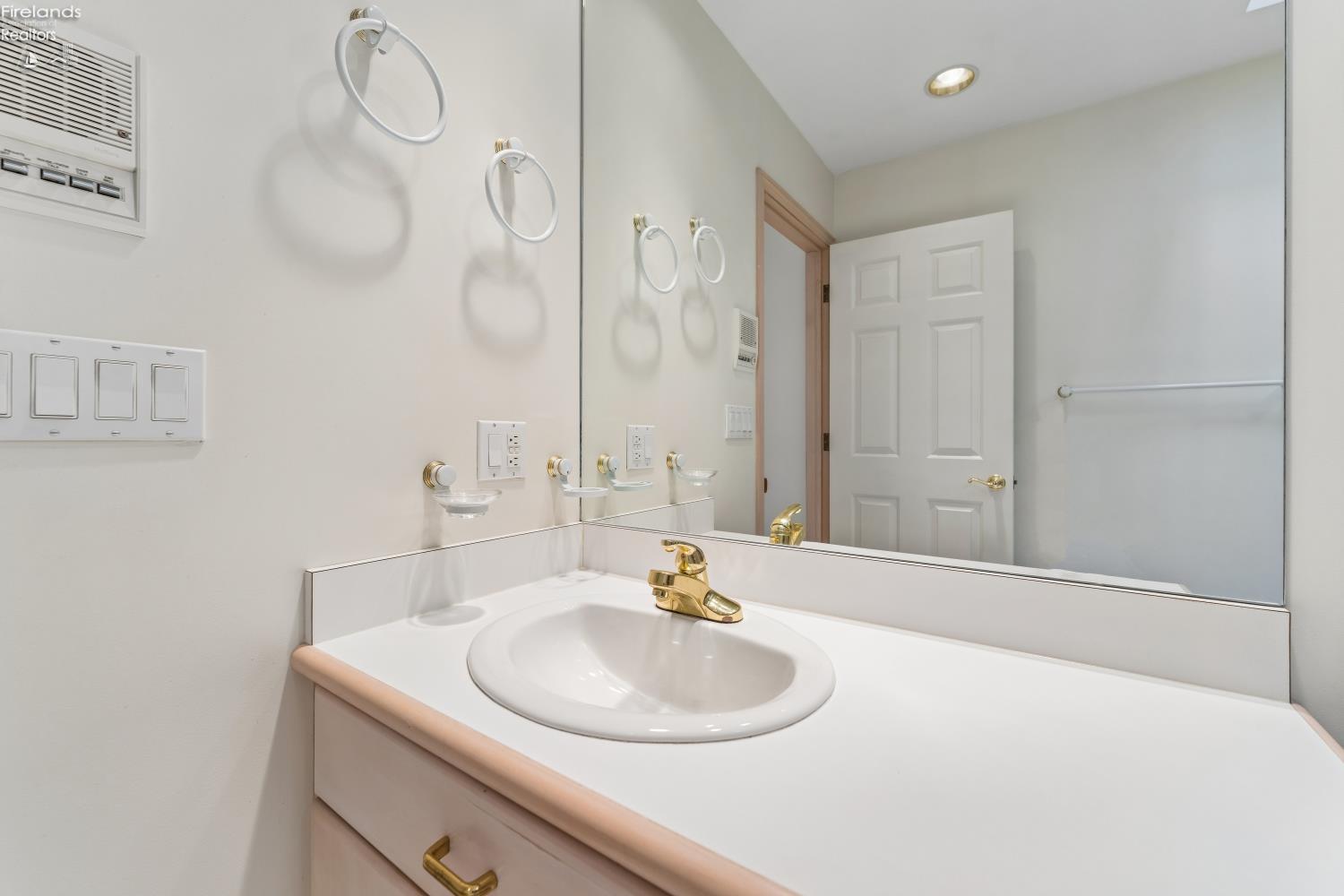 544 Nantucket Drive