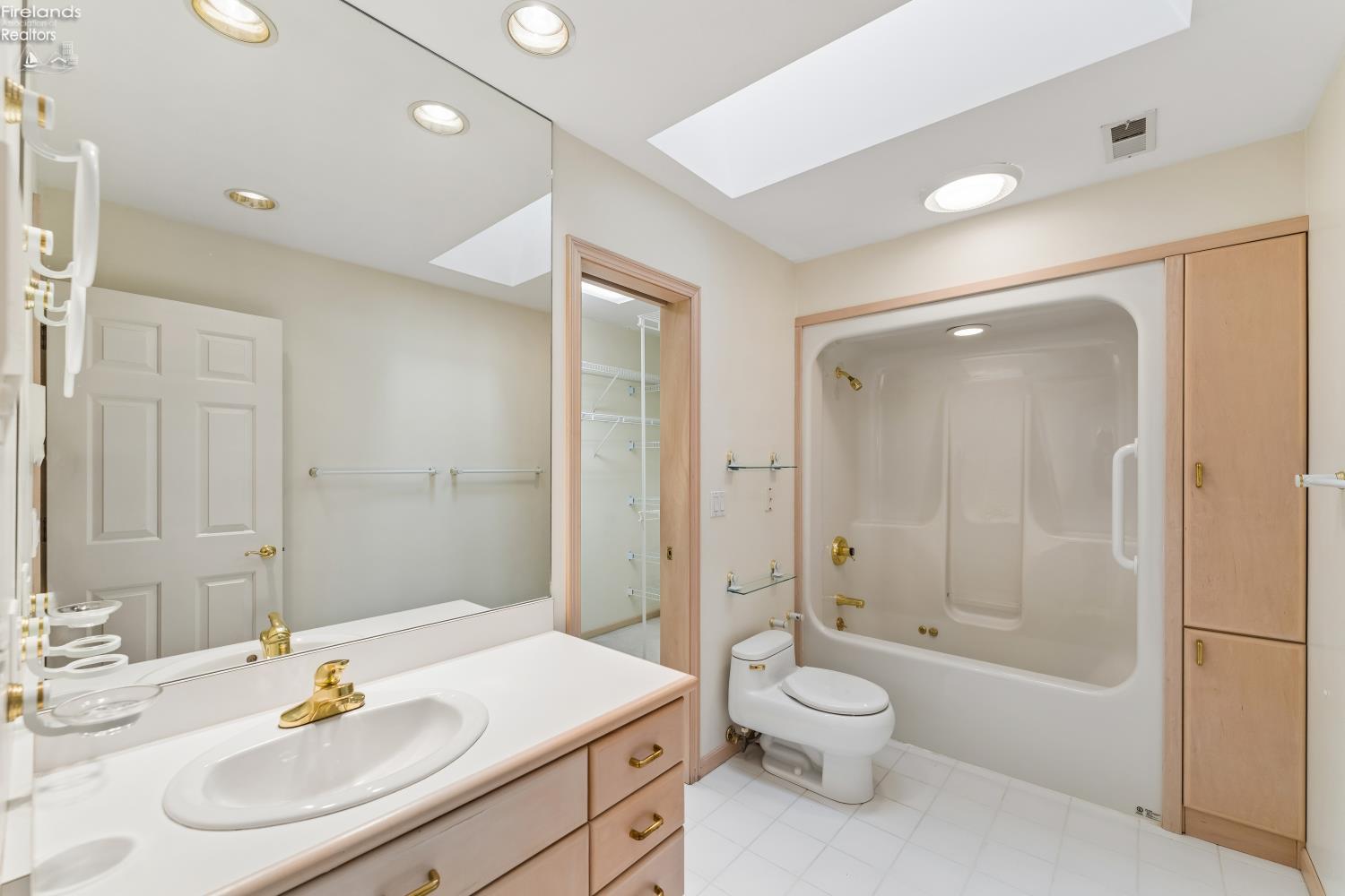 544 Nantucket Drive