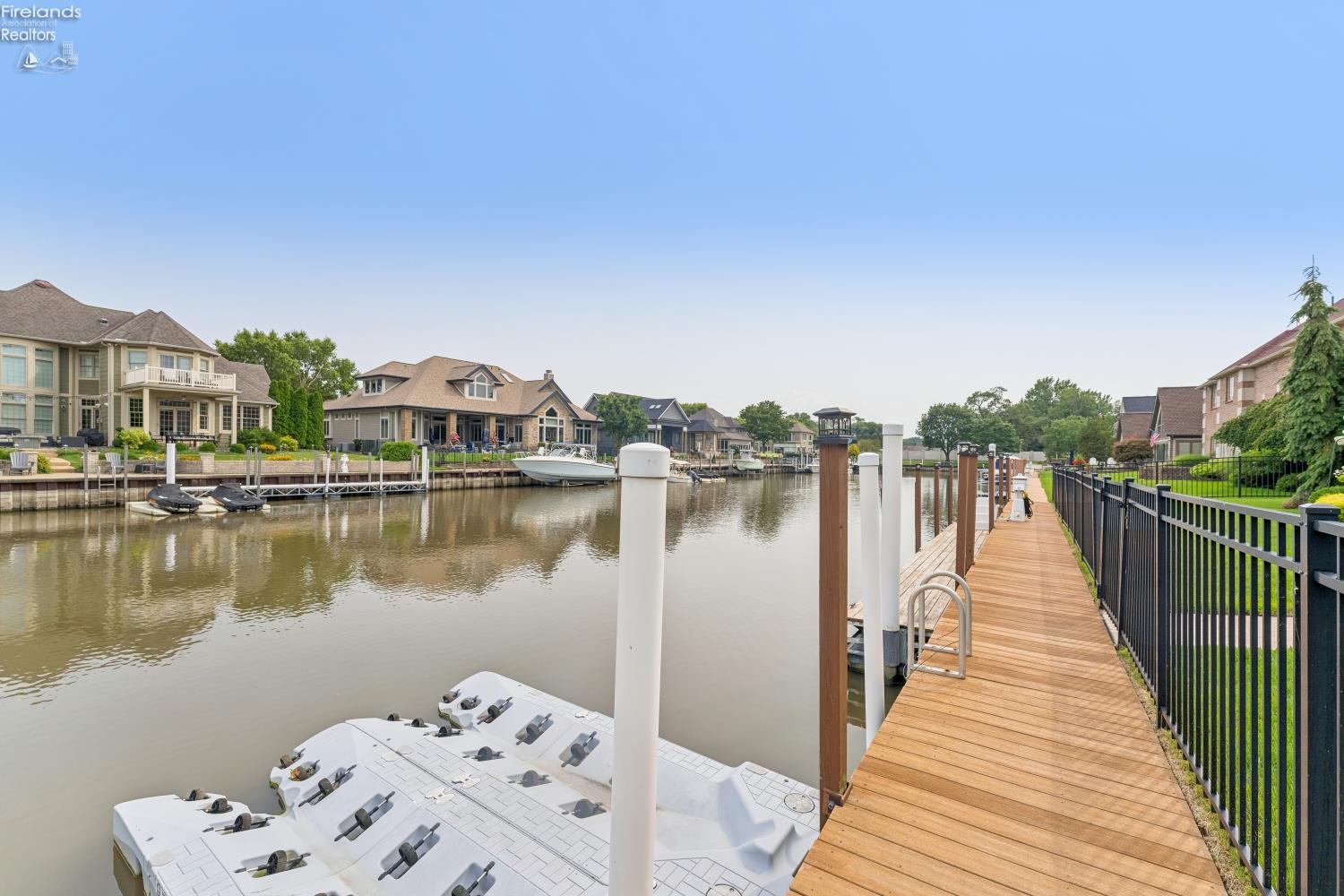 616 Harbourside Drive