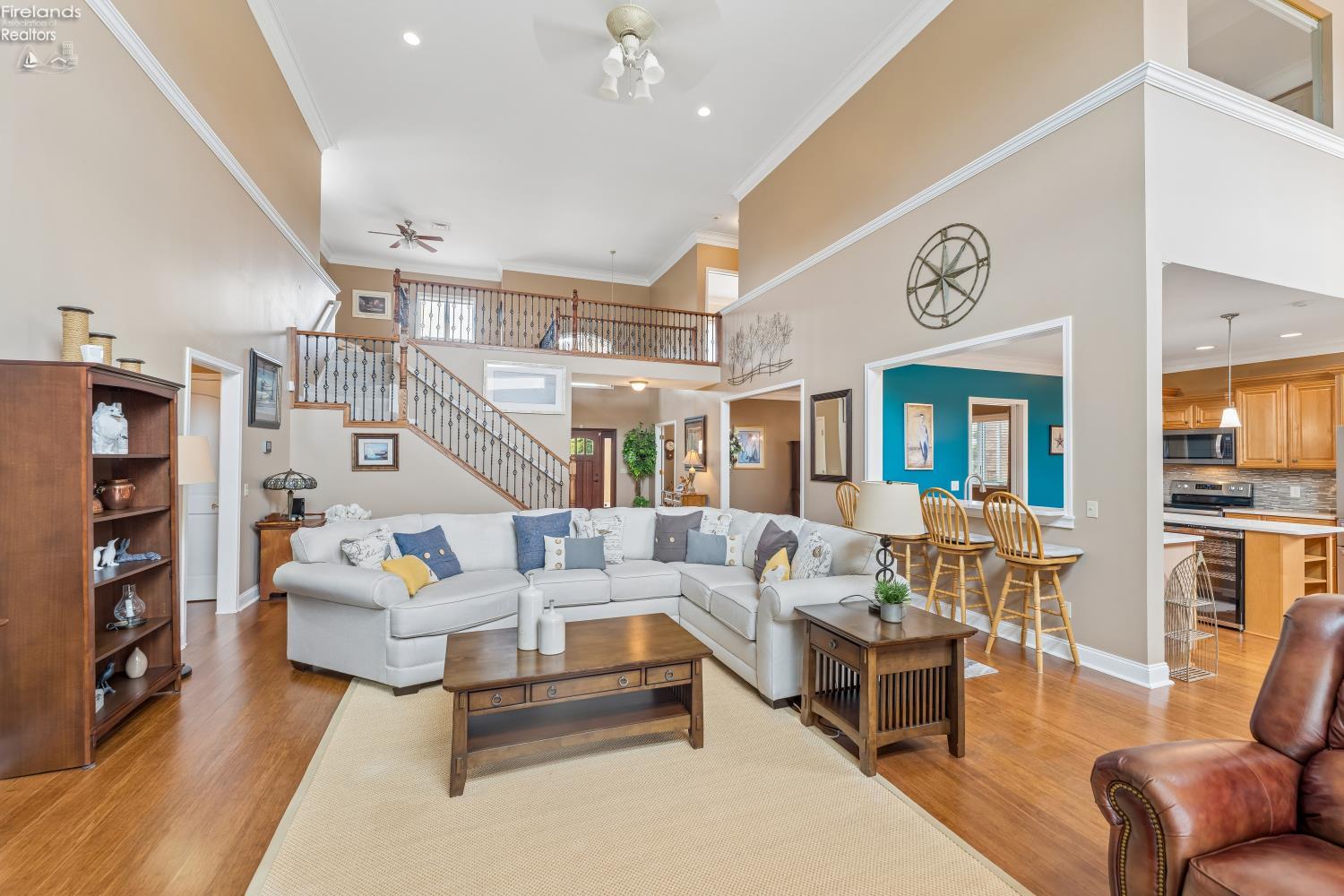 616 Harbourside Drive