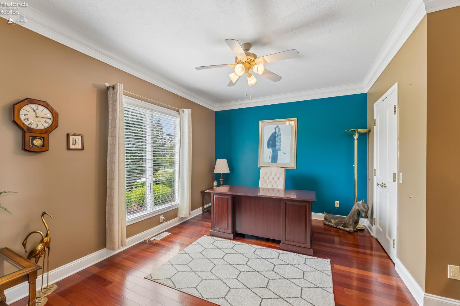 616 Harbourside Drive