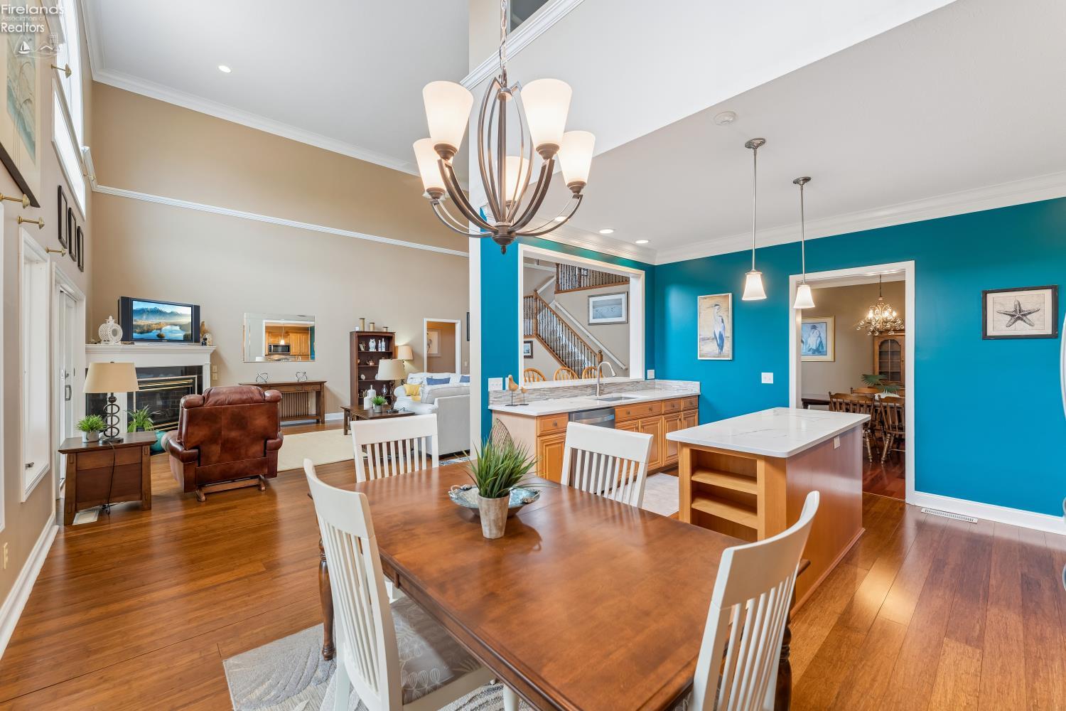 616 Harbourside Drive