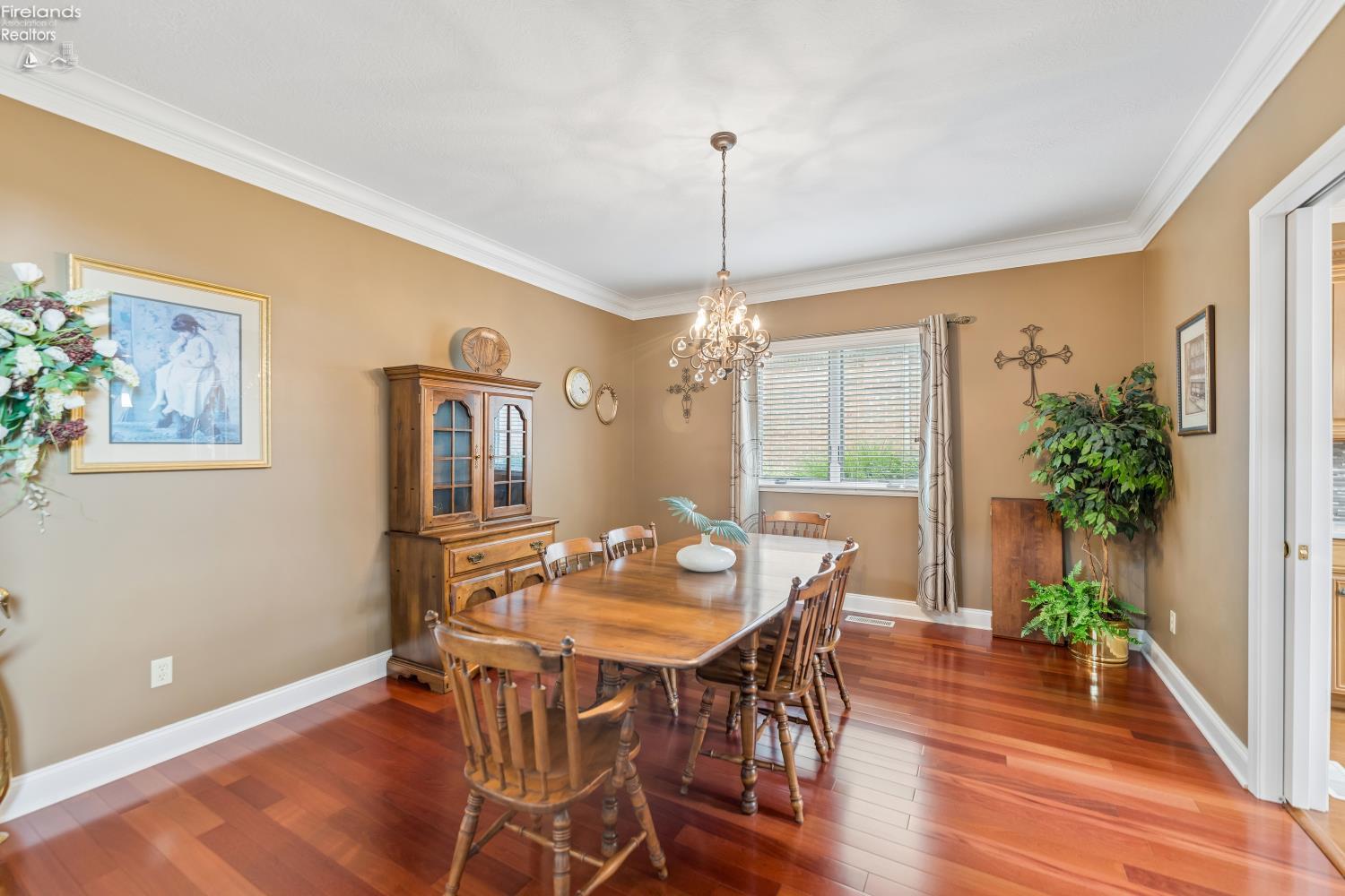 616 Harbourside Drive
