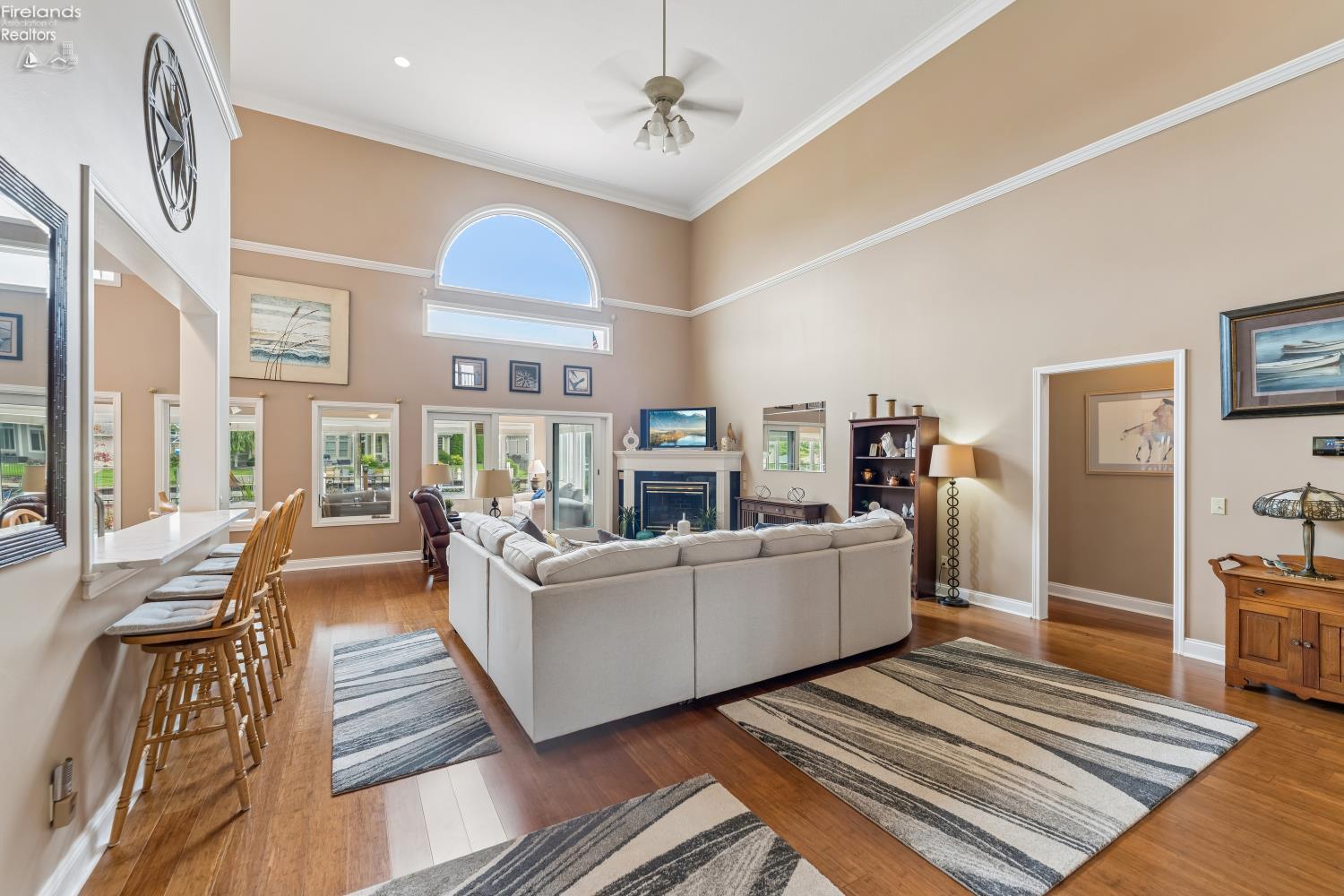 616 Harbourside Drive