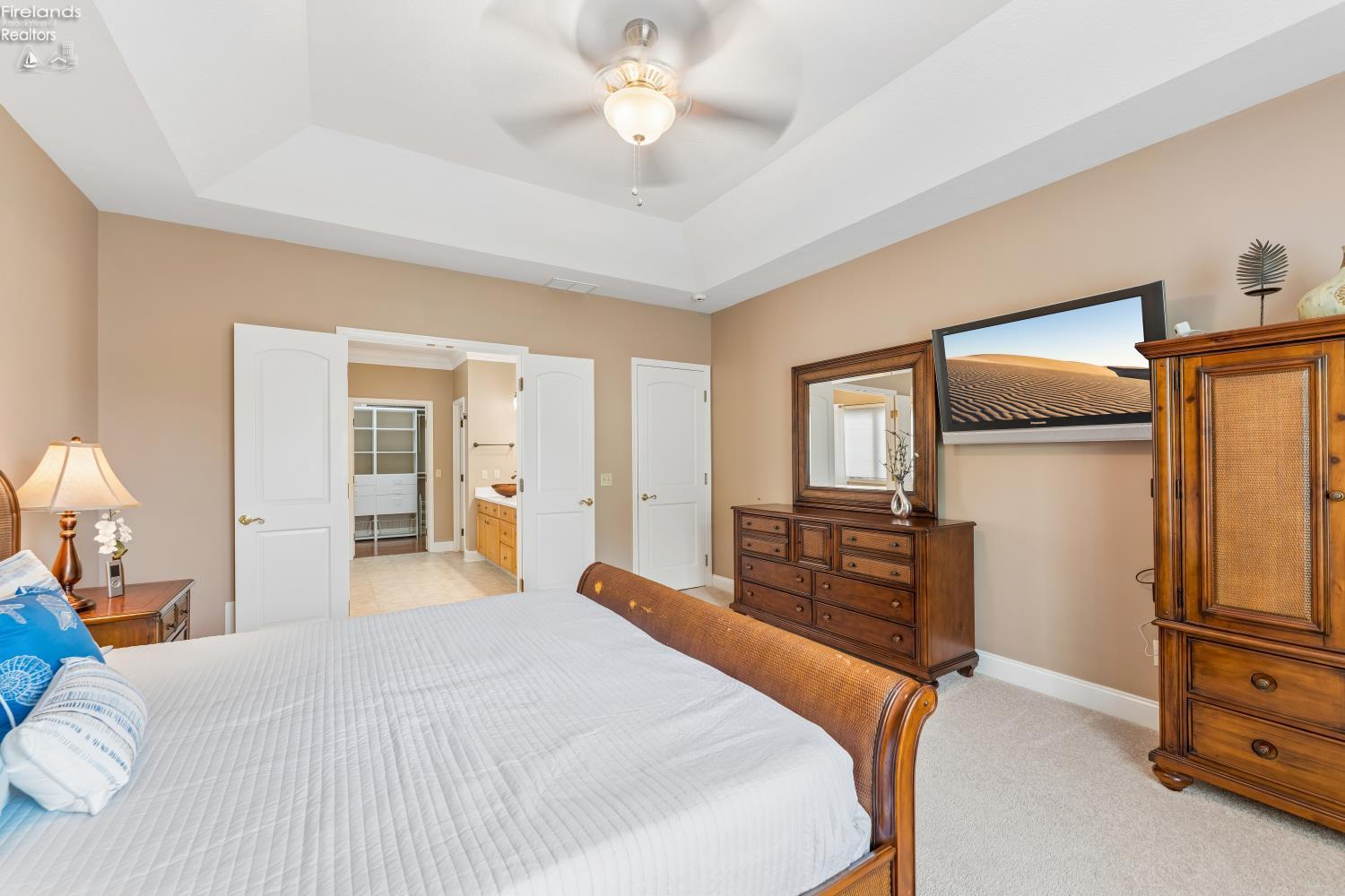 616 Harbourside Drive