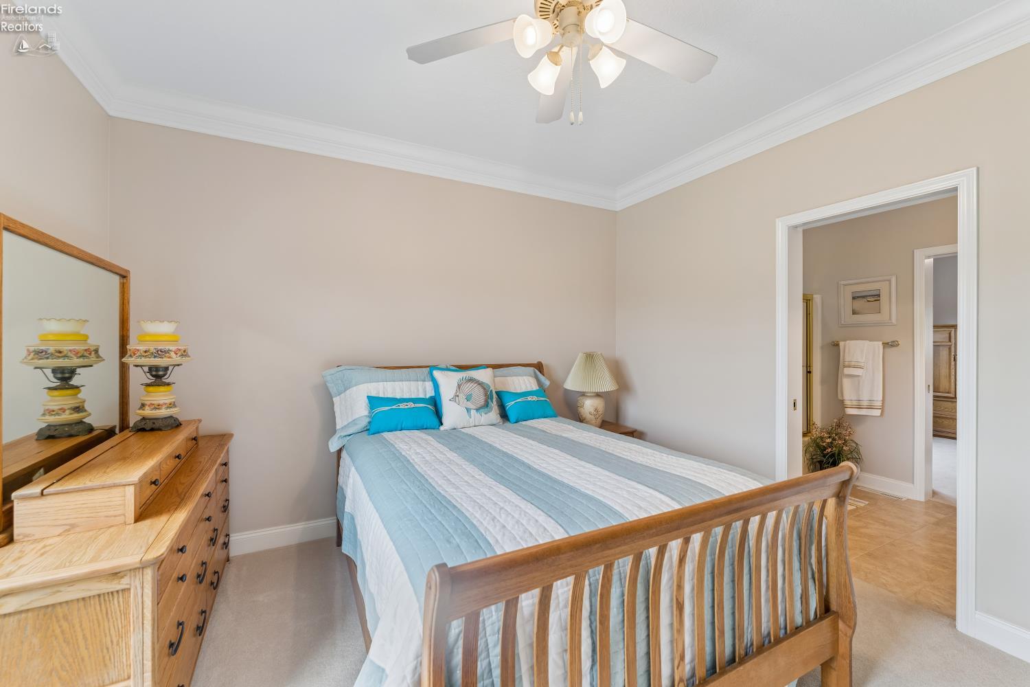 616 Harbourside Drive