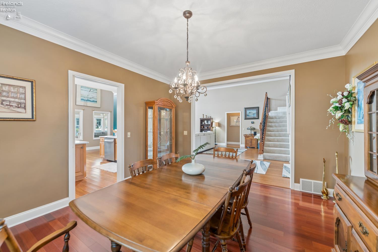 616 Harbourside Drive