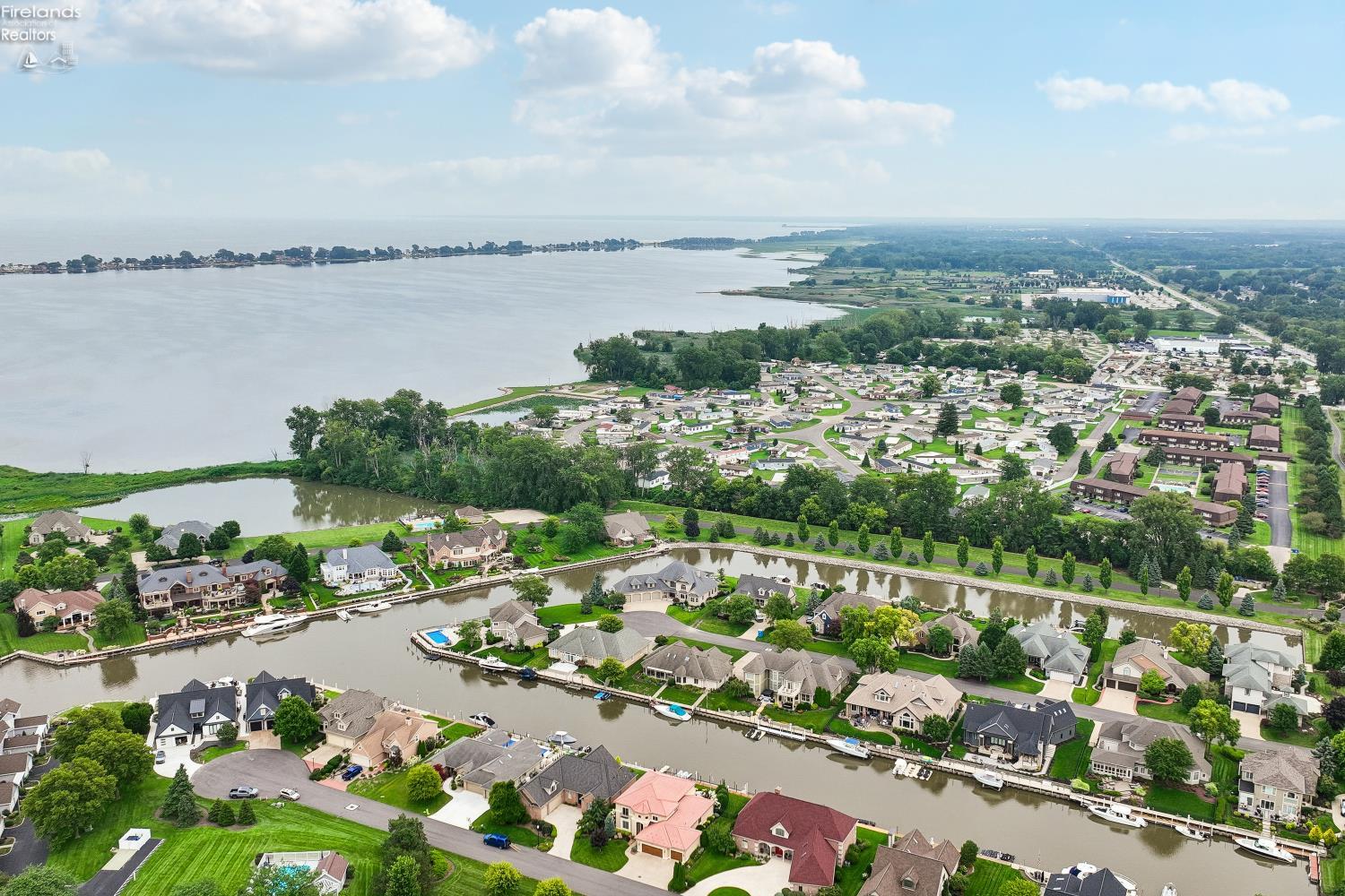 616 Harbourside Drive