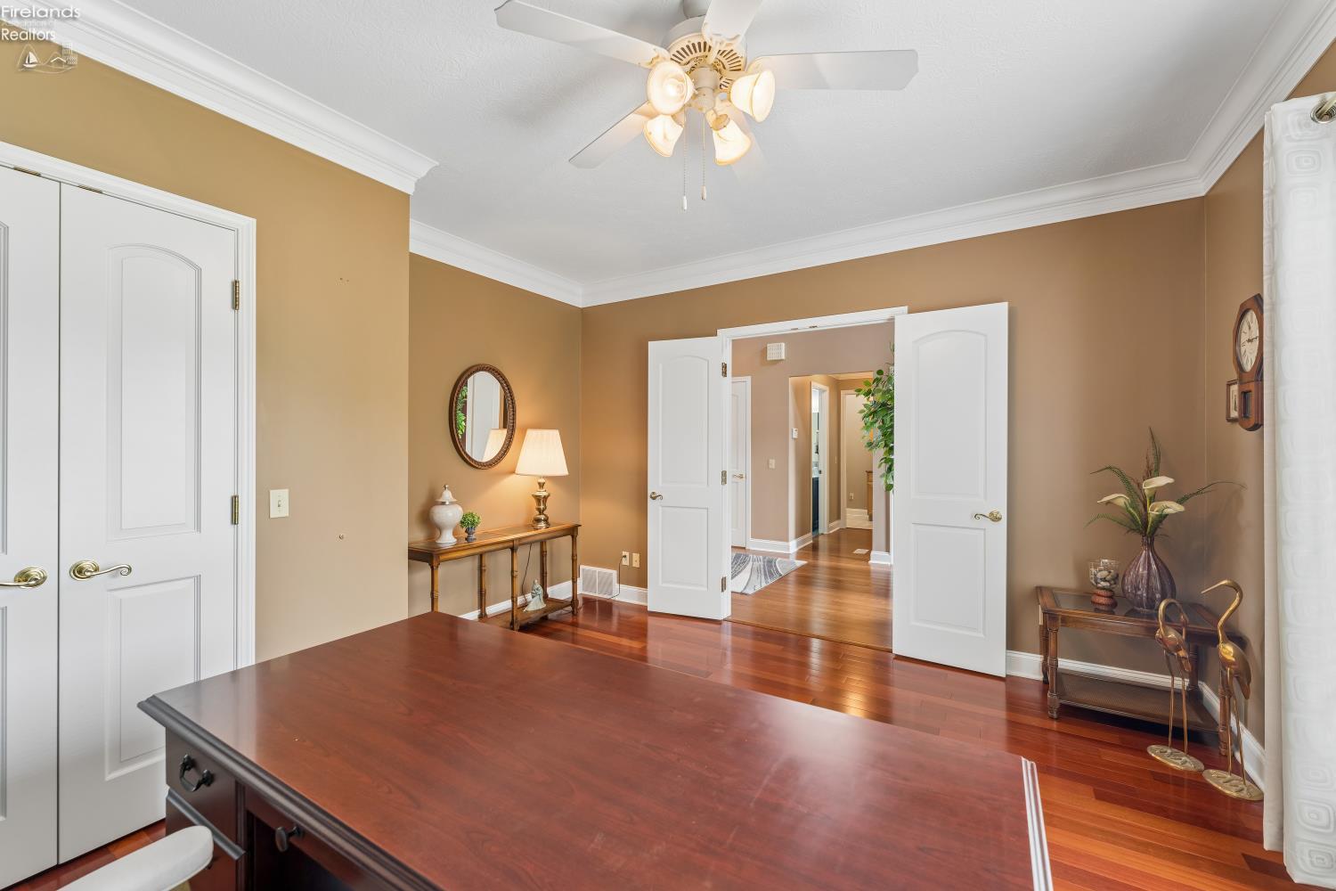 616 Harbourside Drive