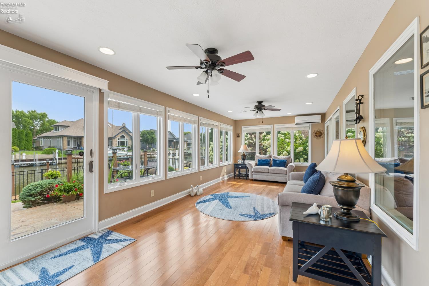 616 Harbourside Drive