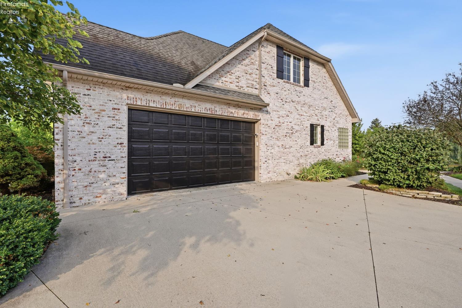 326 Pheasant Run Lane