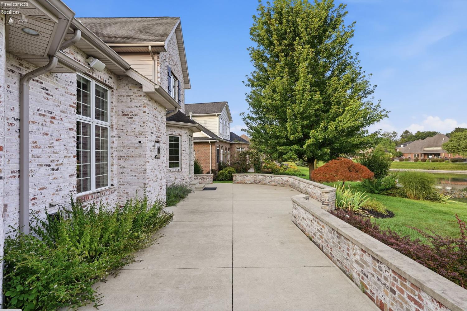 326 Pheasant Run Lane