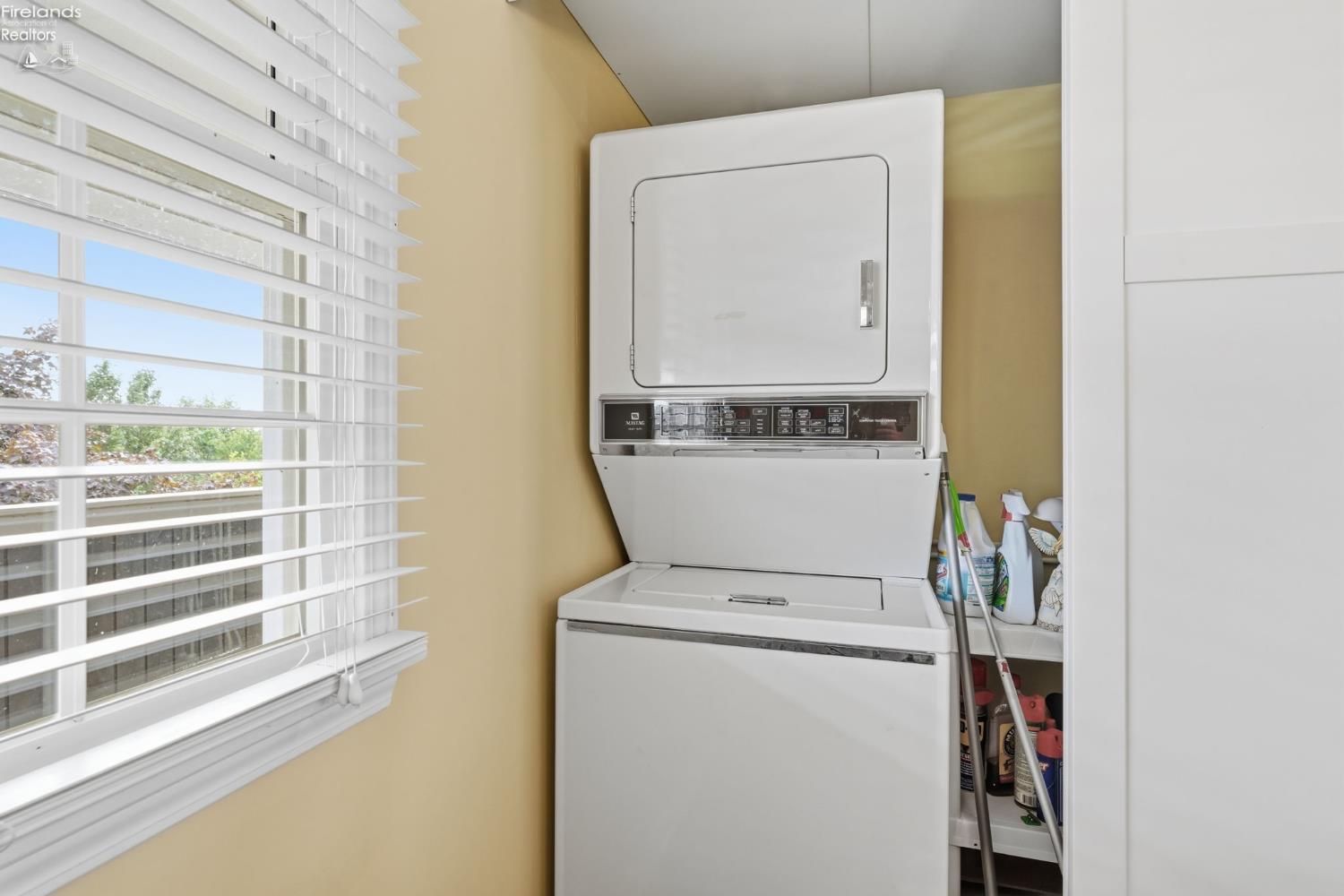 1909 E Harbor Road Unit: 302 W