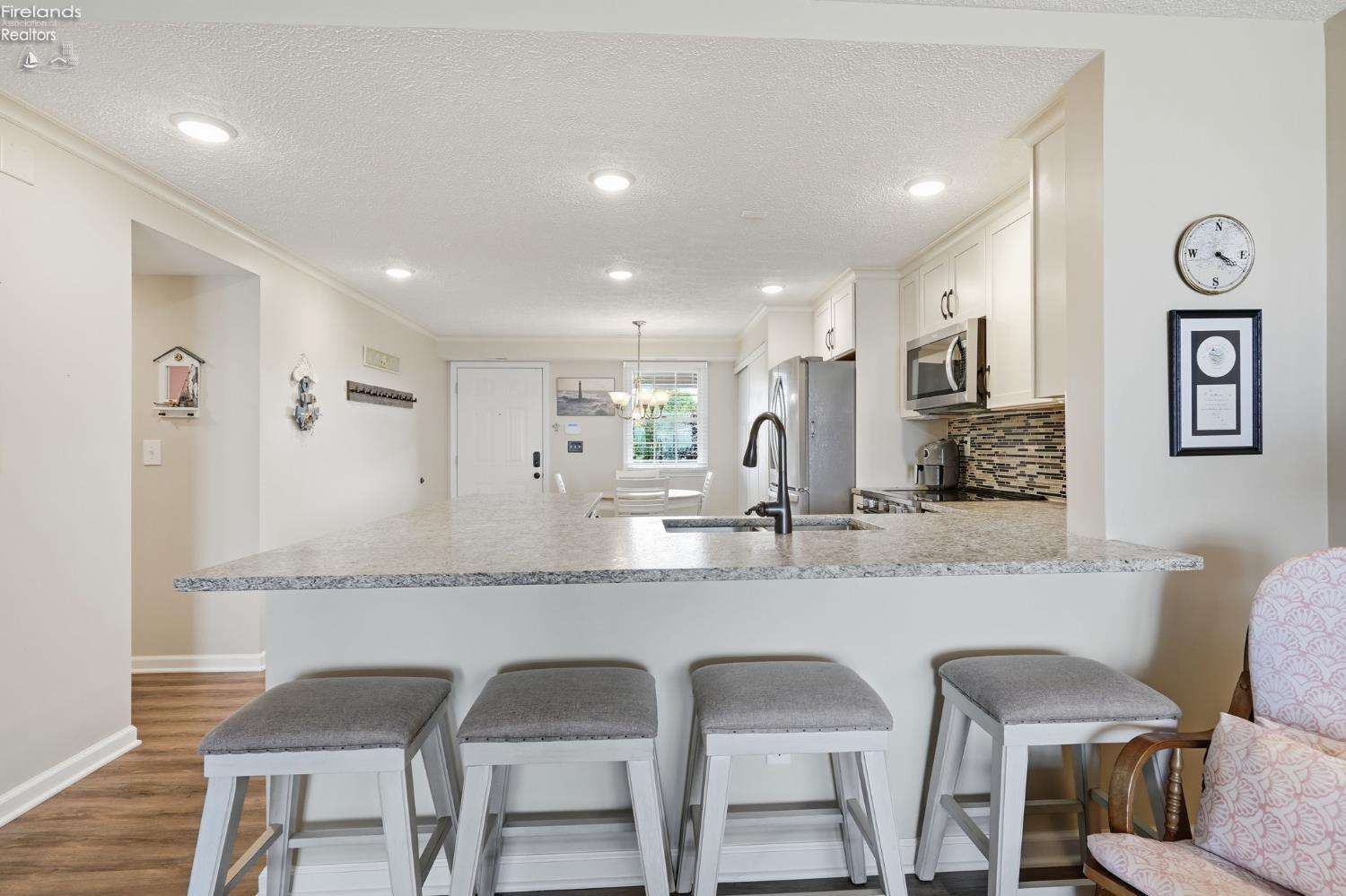 1909 E Harbor Road Unit: 302 W