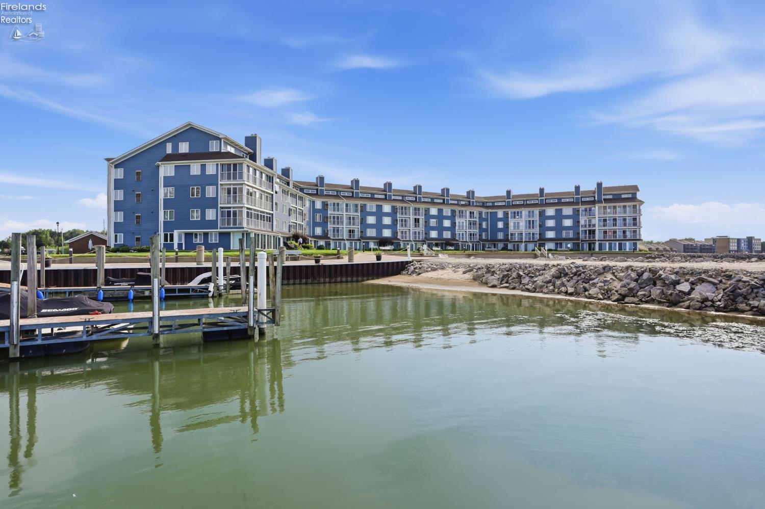 1909 E Harbor Road Unit: 302 W