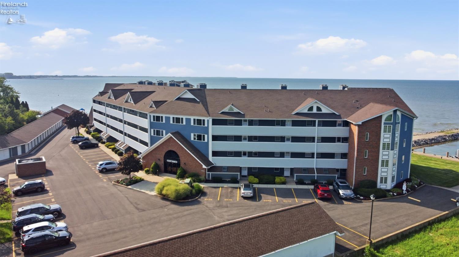 1909 E Harbor Road Unit: 302 W