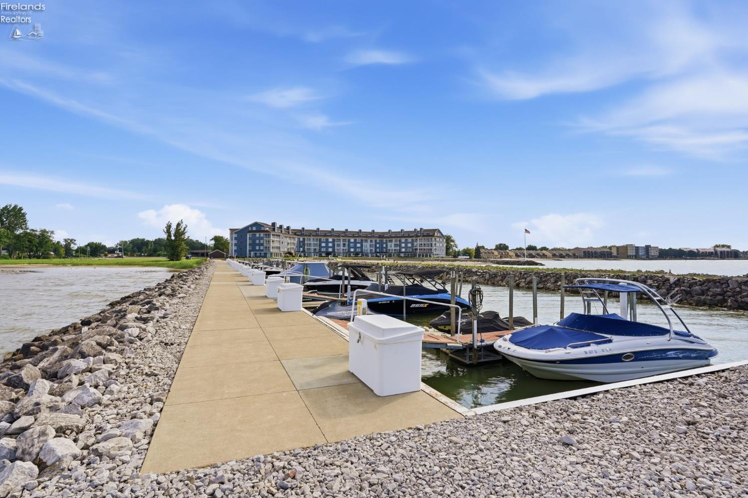 1909 E Harbor Road Unit: 302 W