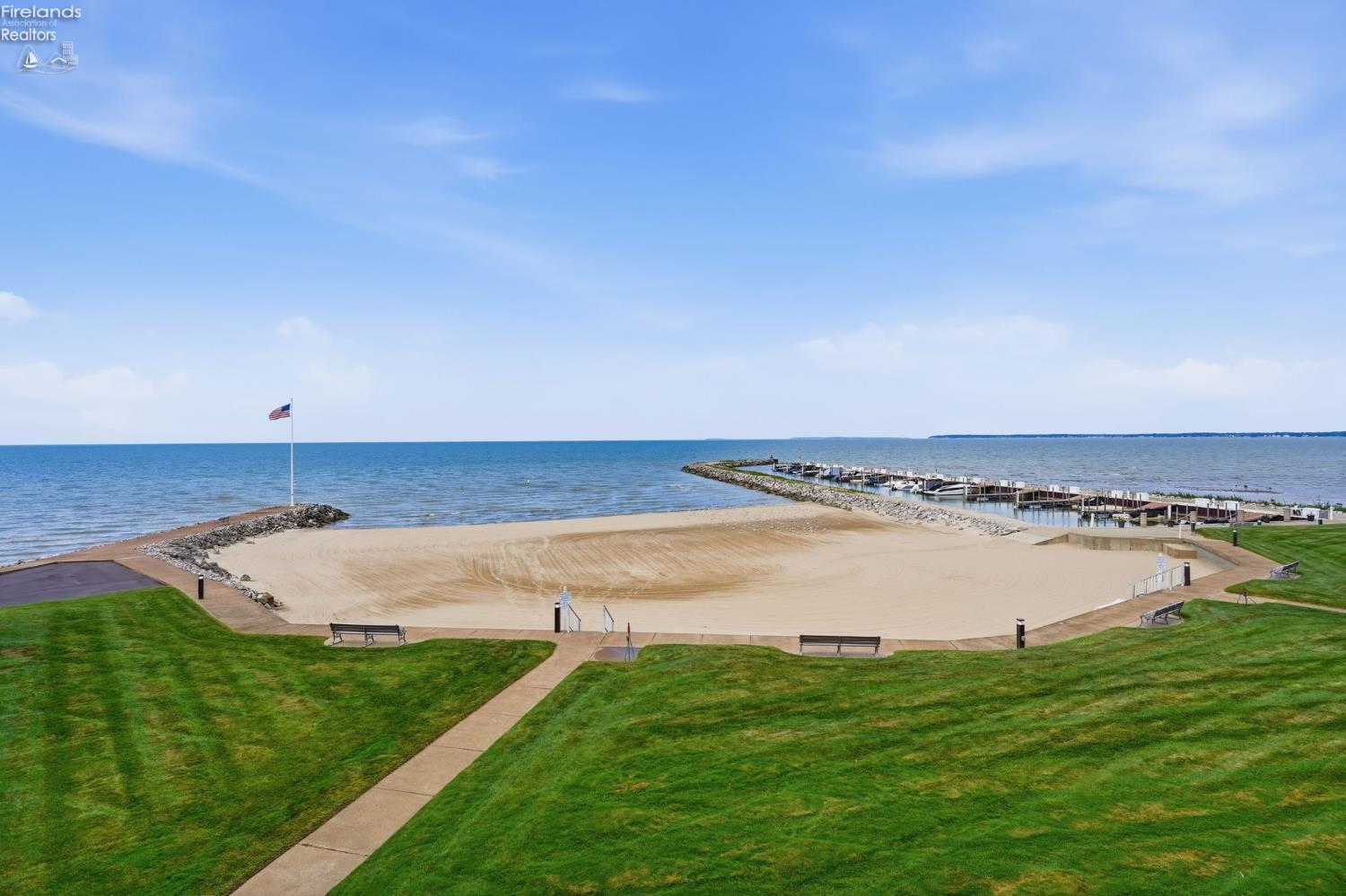 1909 E Harbor Road Unit: 302 W