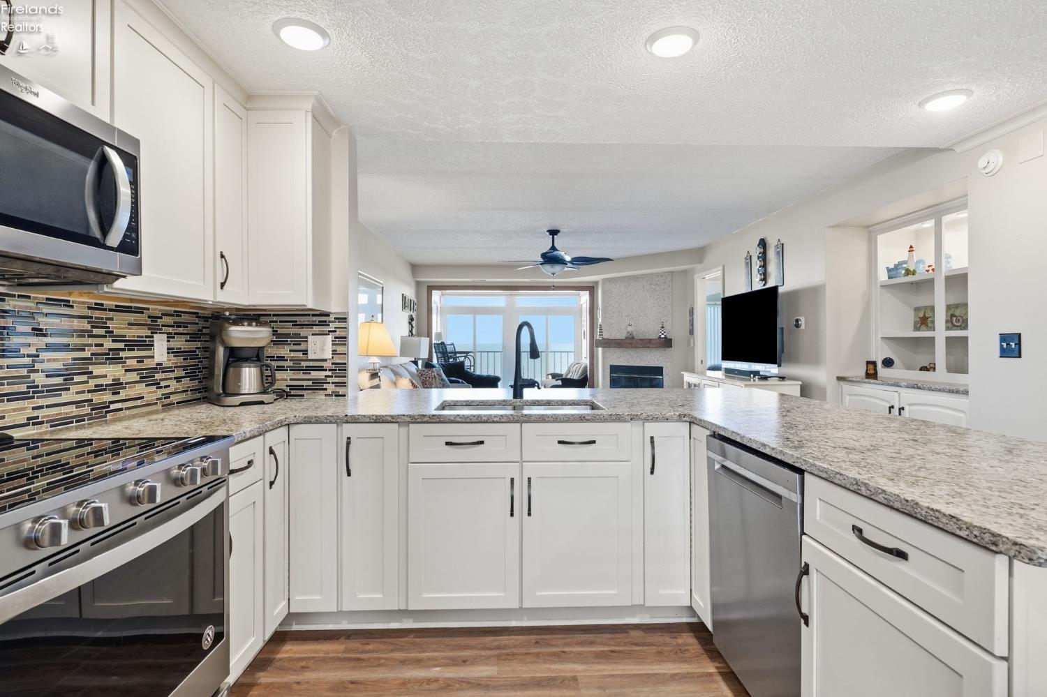 1909 E Harbor Road Unit: 302 W