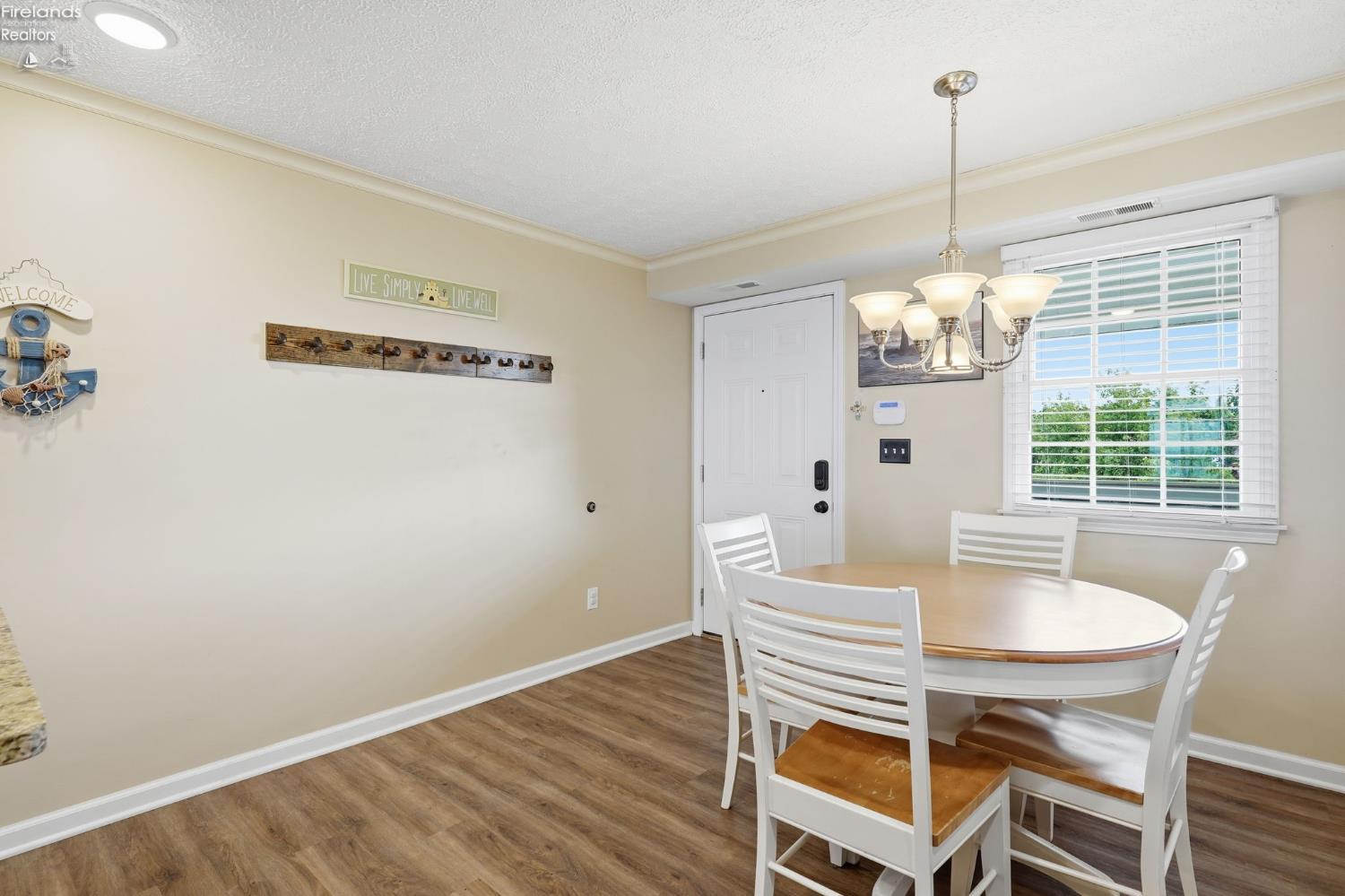 1909 E Harbor Road Unit: 302 W