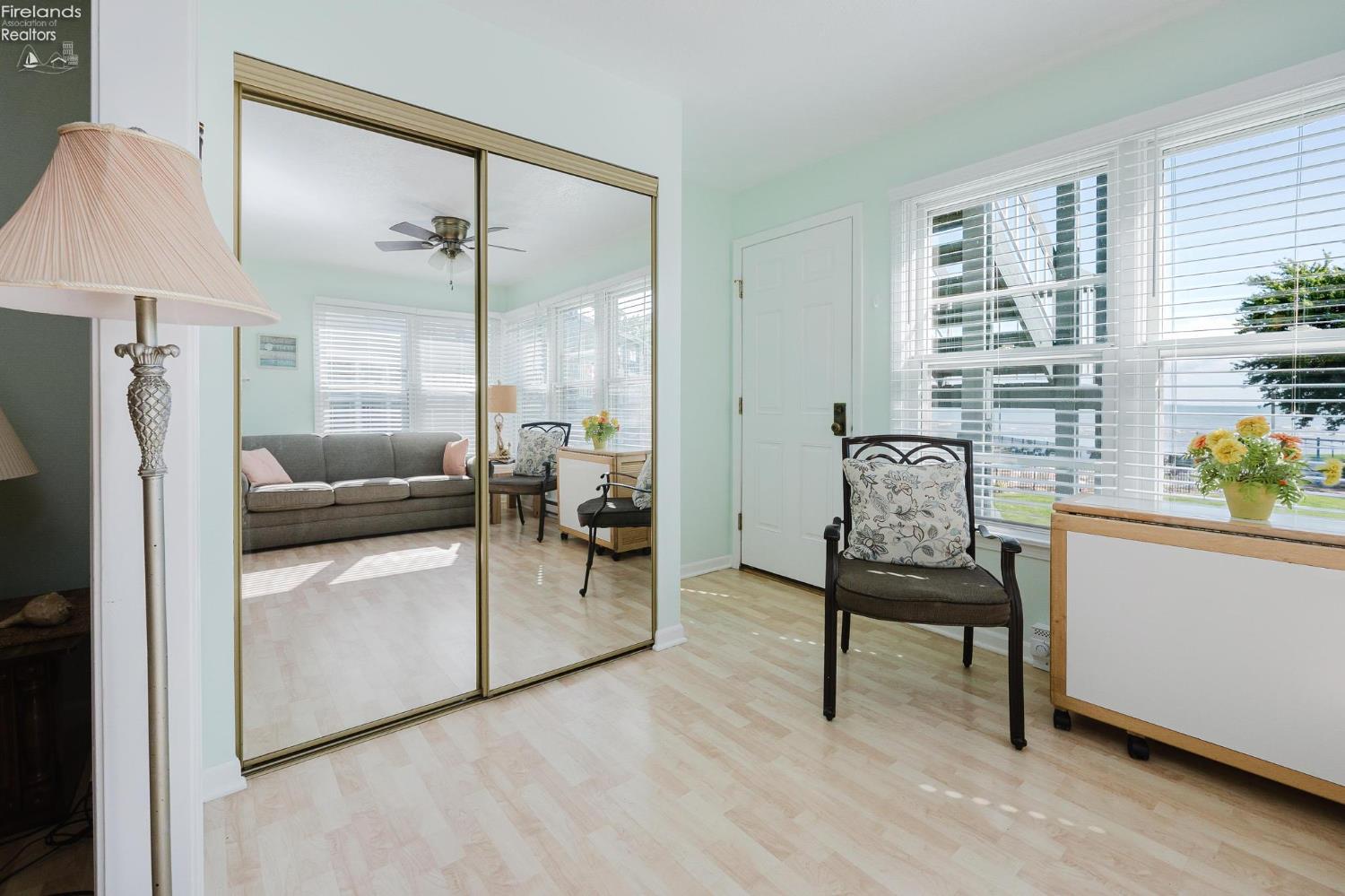 208 W Lakeshore # D