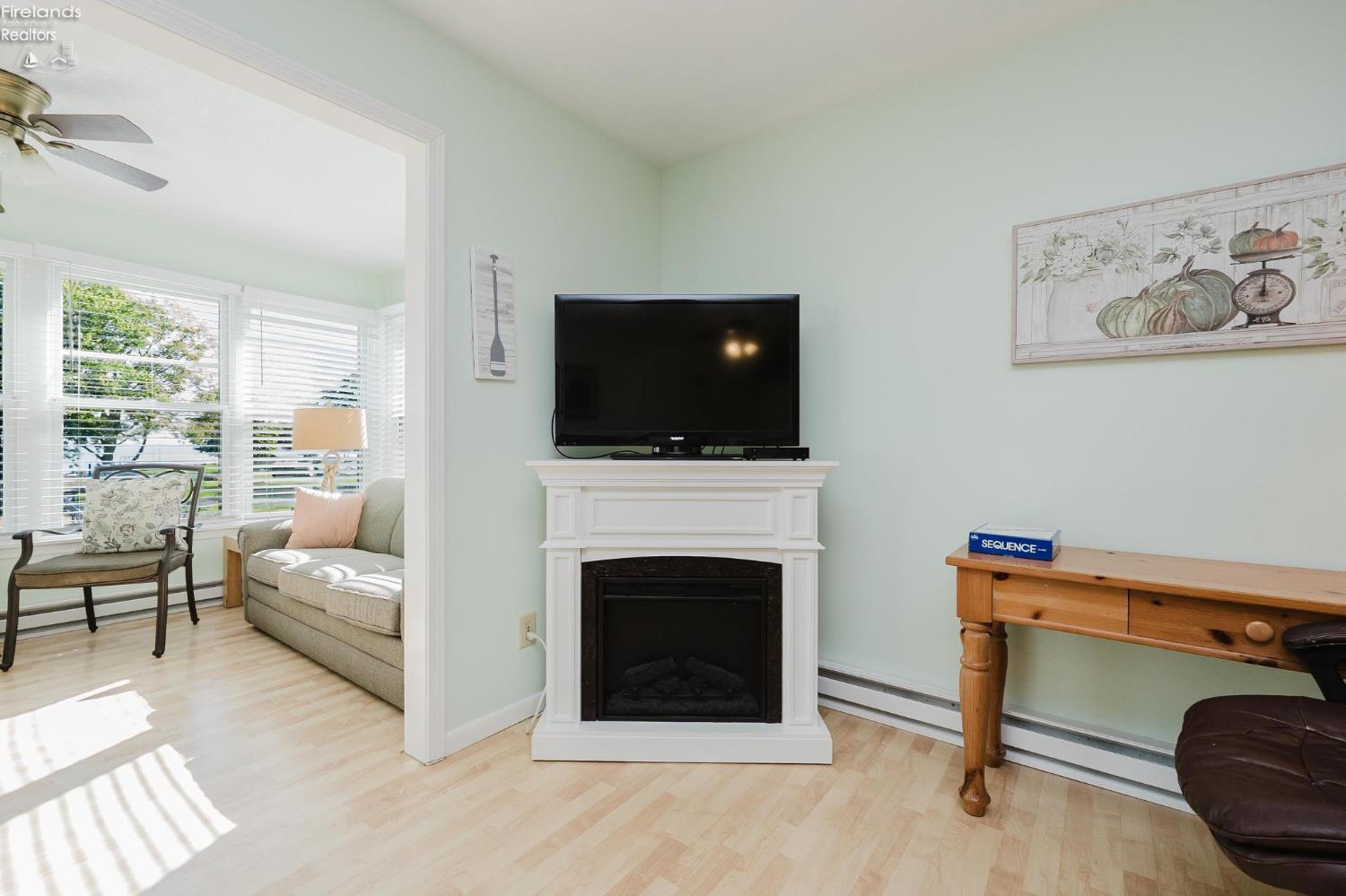 208 W Lakeshore # D