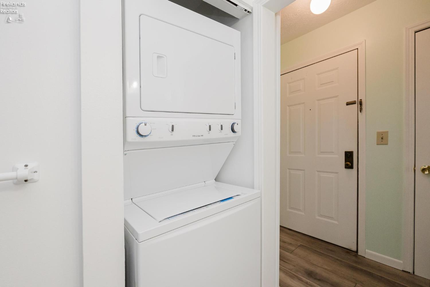 208 W Lakeshore # D