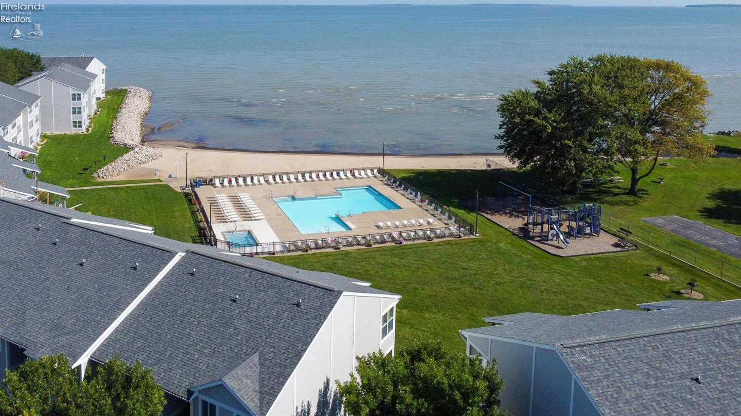 208 W Lakeshore # D
