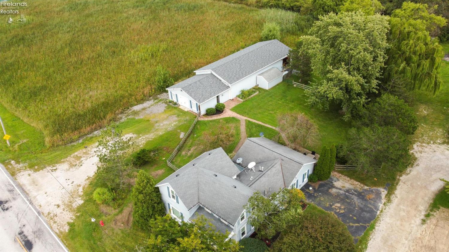 5821 N Benton Carroll Road
