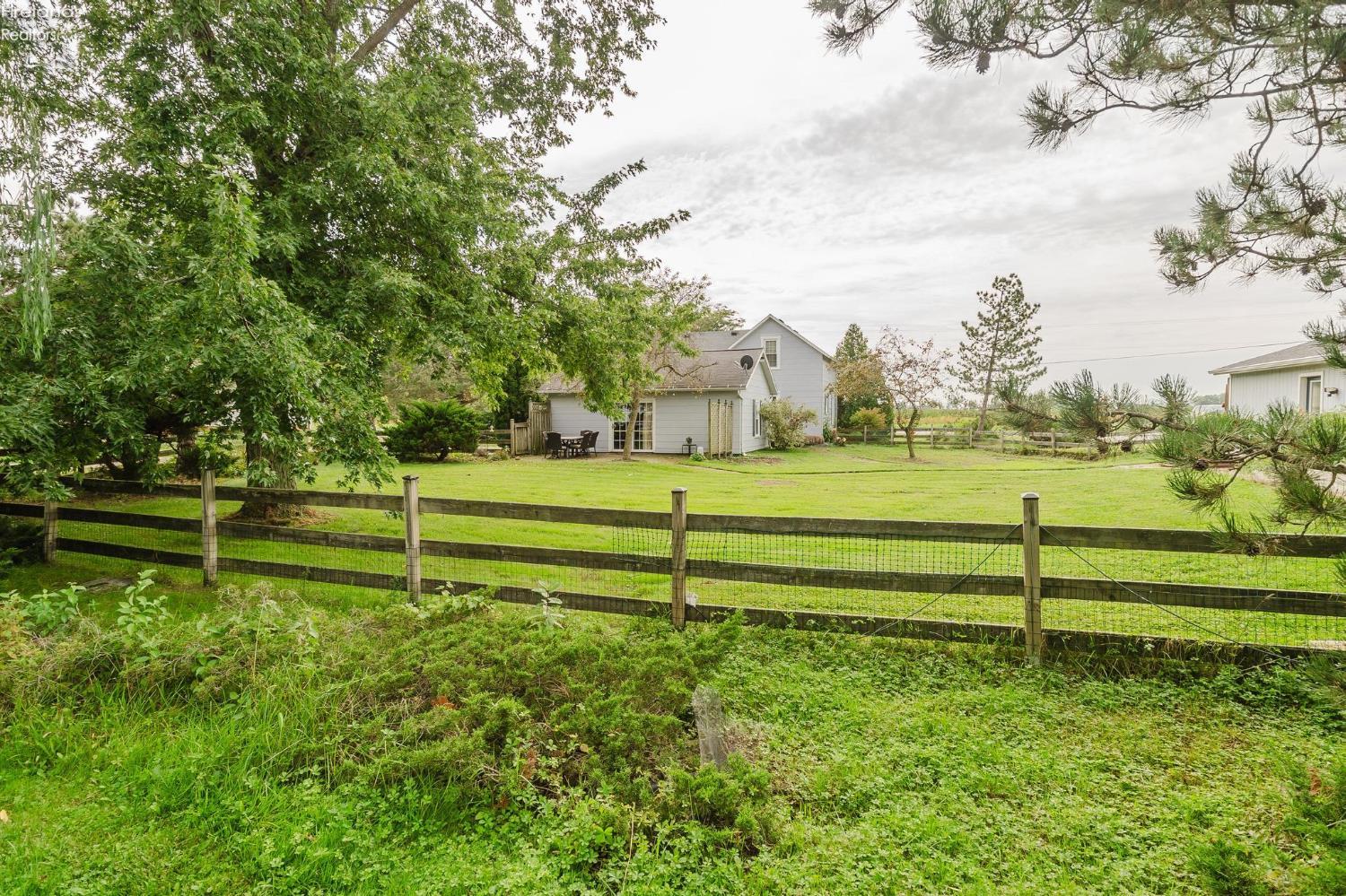 5821 N Benton Carroll Road