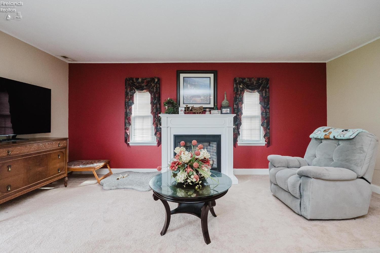 5821 N Benton Carroll Road