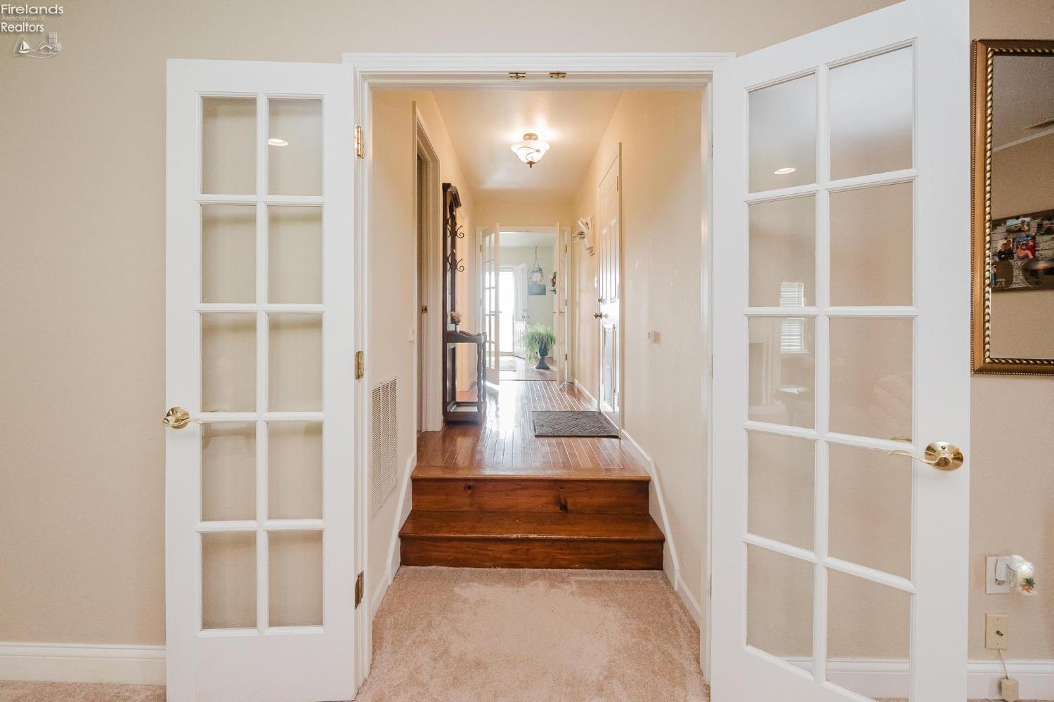 5821 N Benton Carroll Road