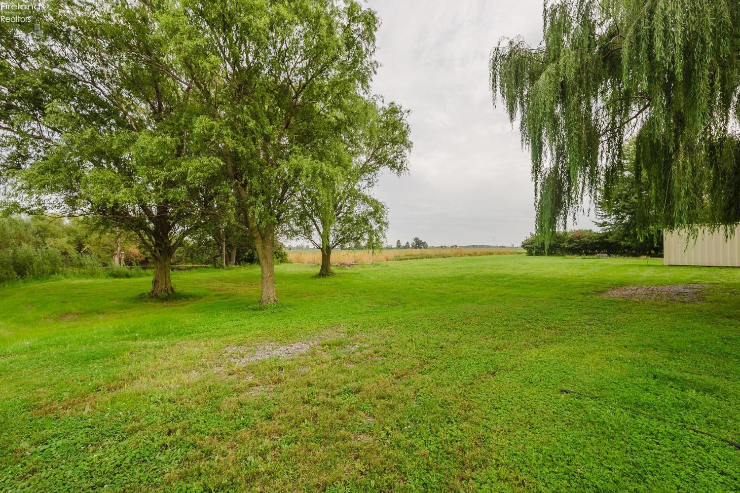 5821 N Benton Carroll Road