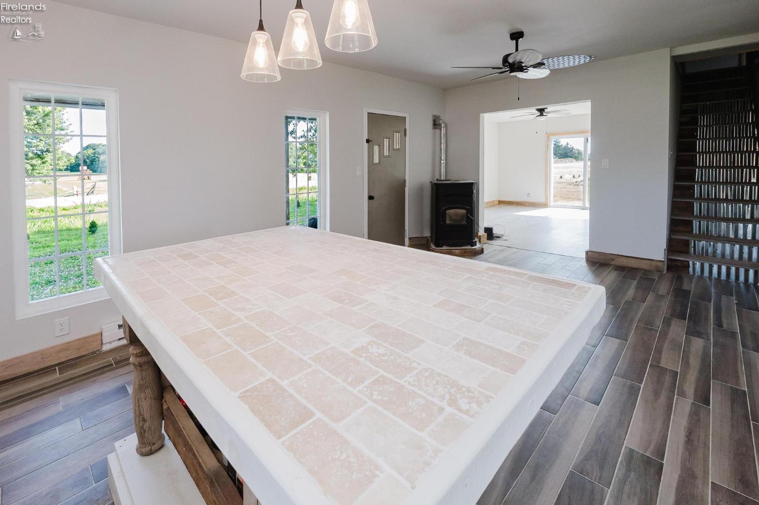 11590 W Salem Carroll Road