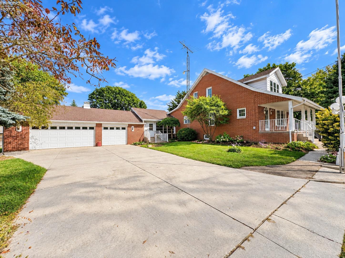 721 Laurel Avenue