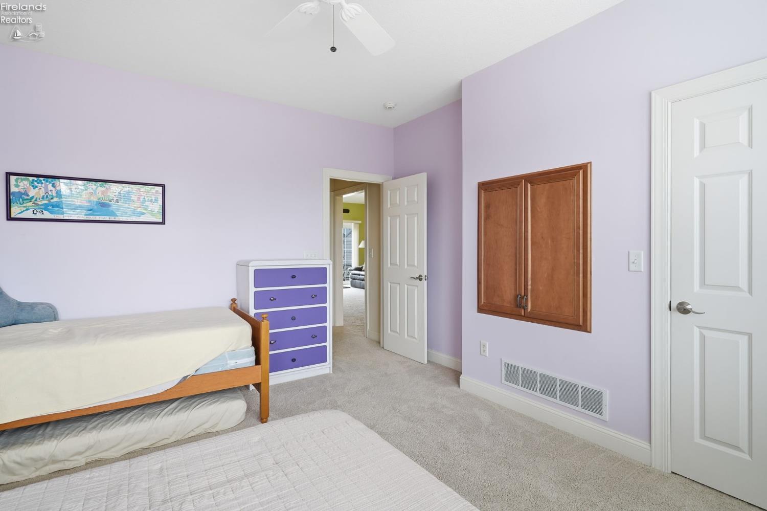 5323 Swan Drive # I3