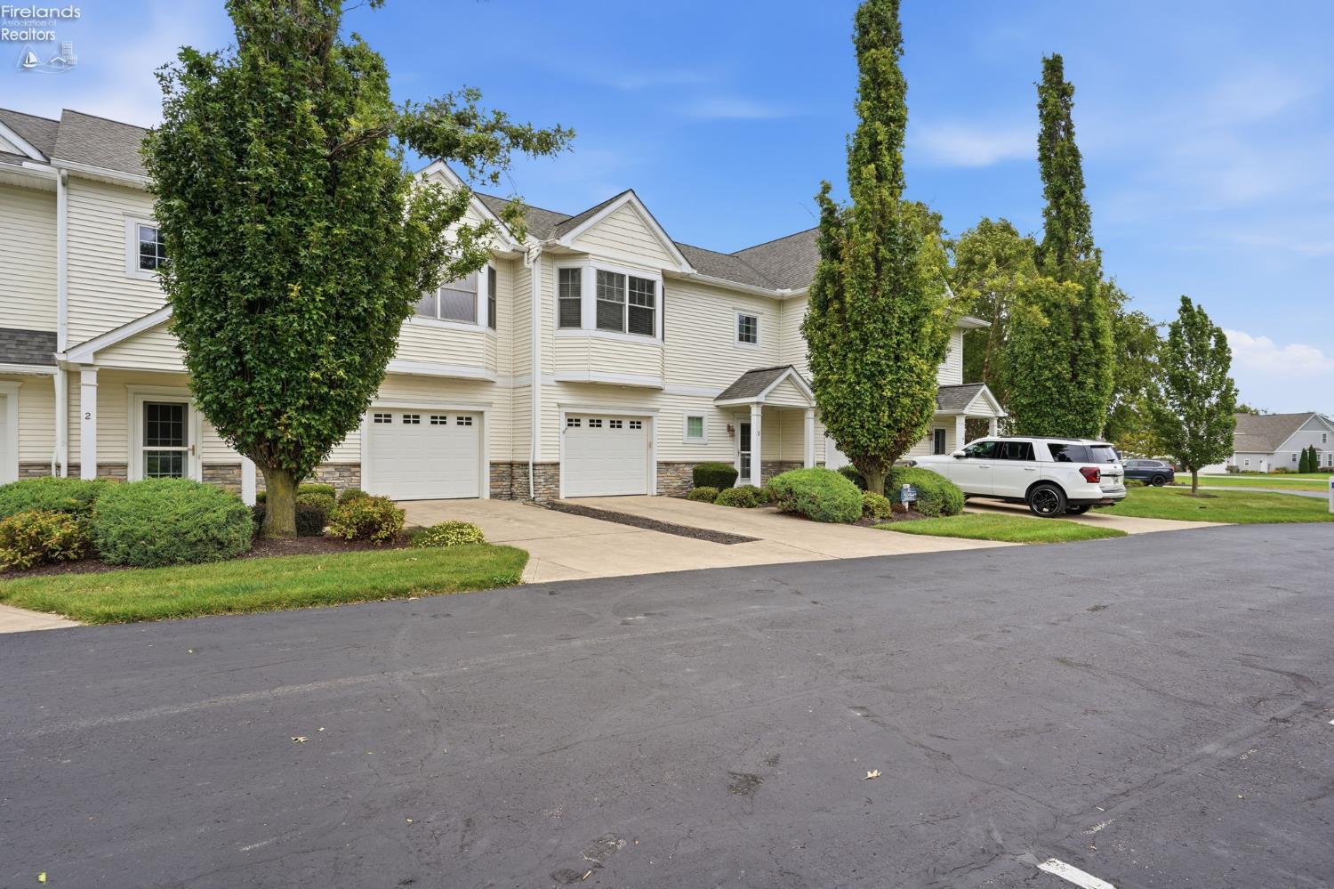 5323 Swan Drive # I3
