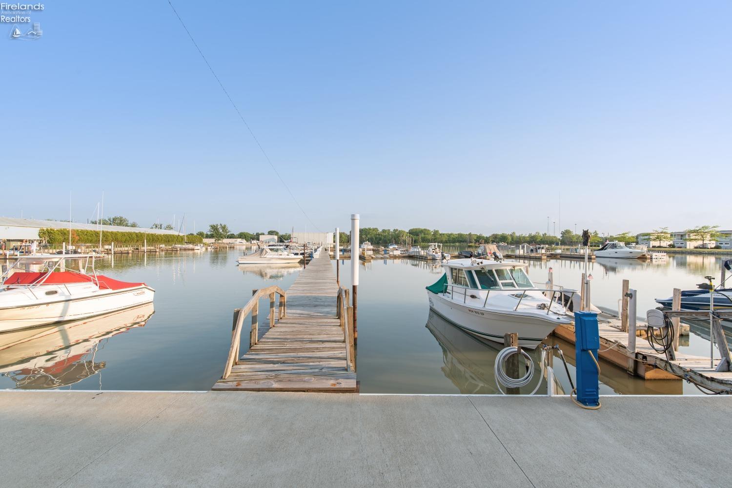 503 W Lakeshore Drive # B4