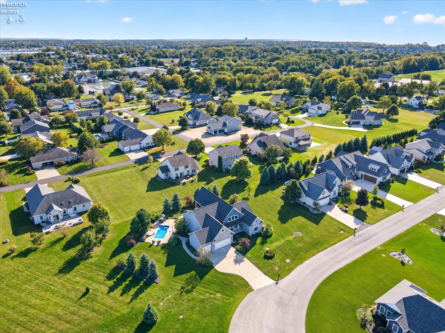 5211 E Bay Pointe Circle