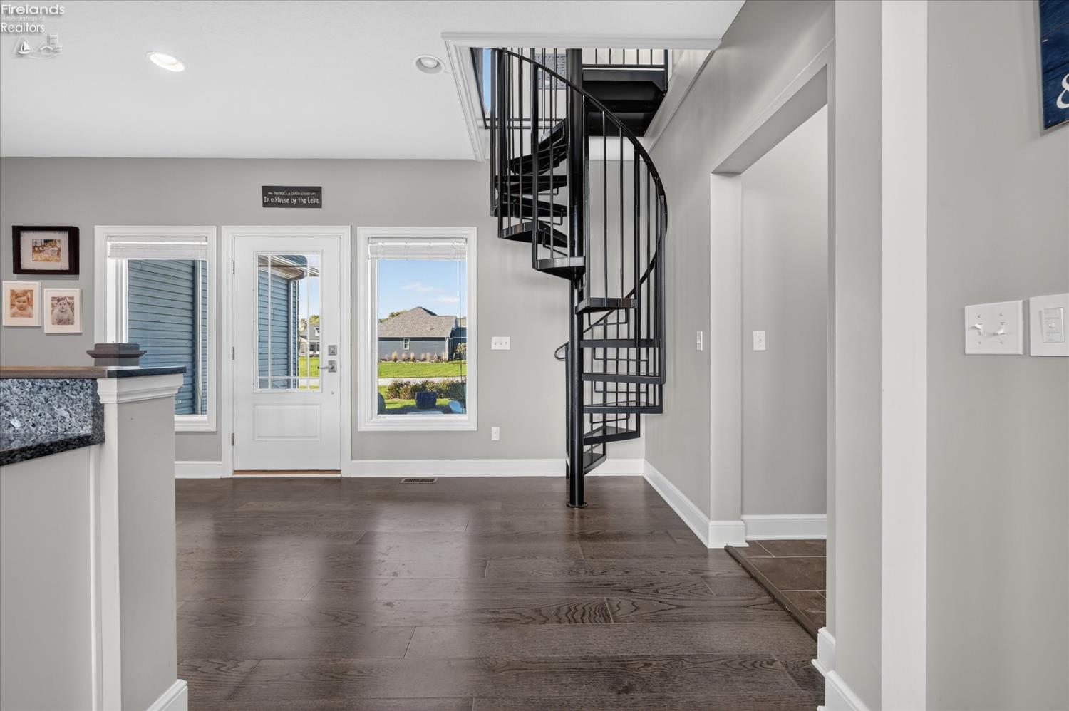 5211 E Bay Pointe Circle