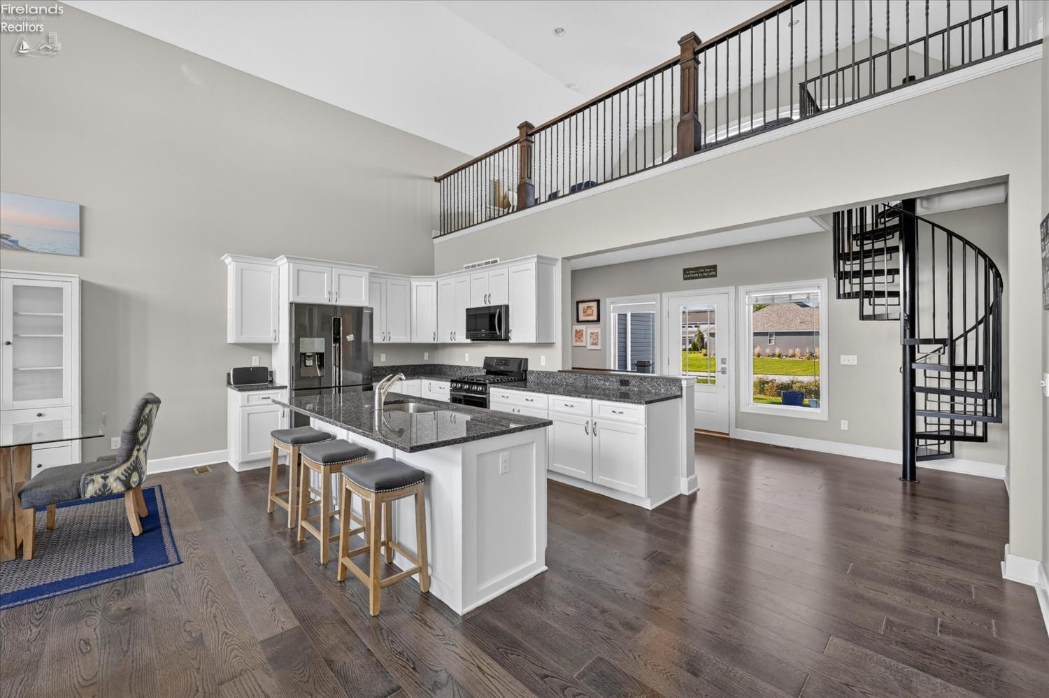 5211 E Bay Pointe Circle