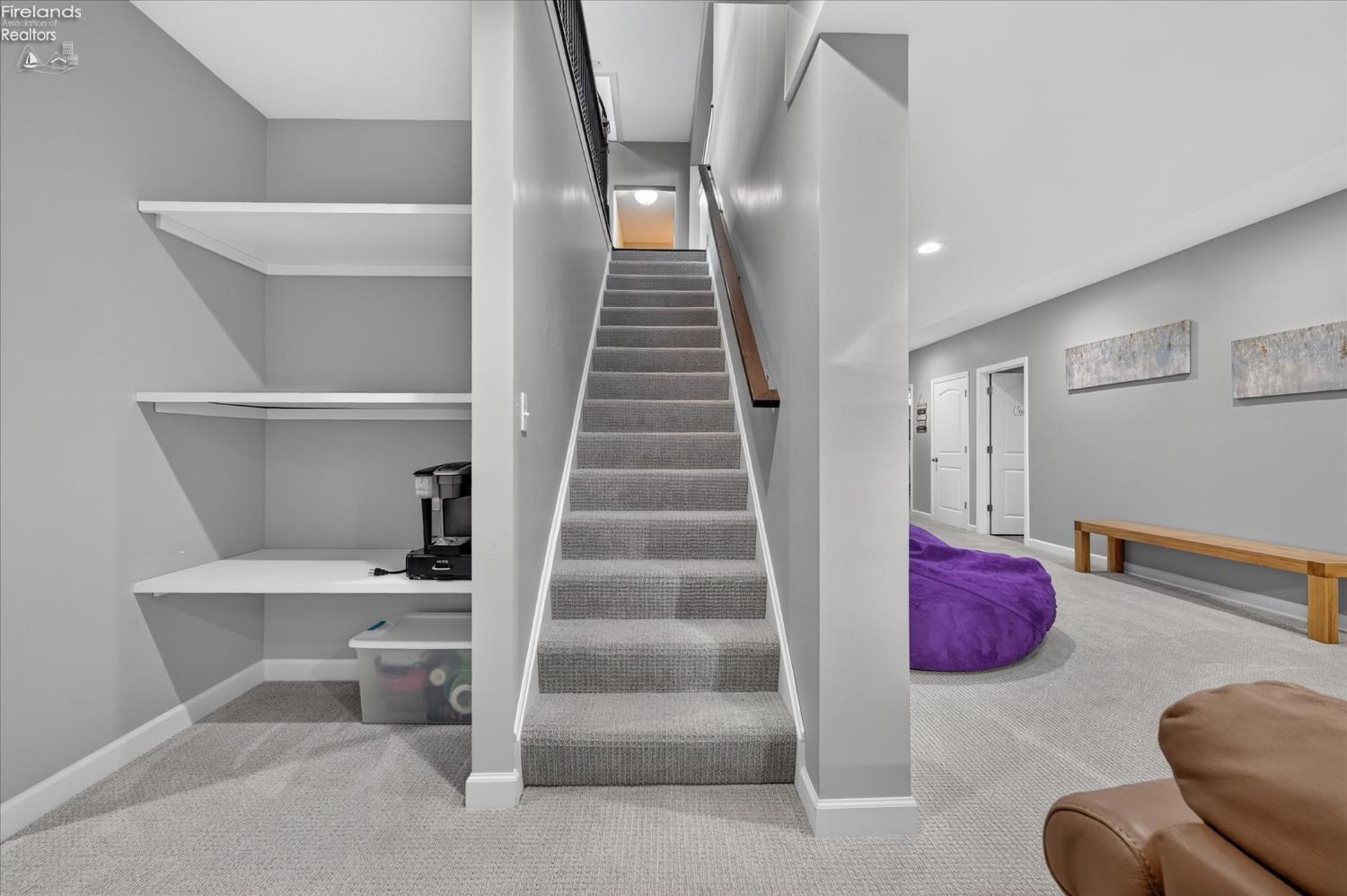 5211 E Bay Pointe Circle