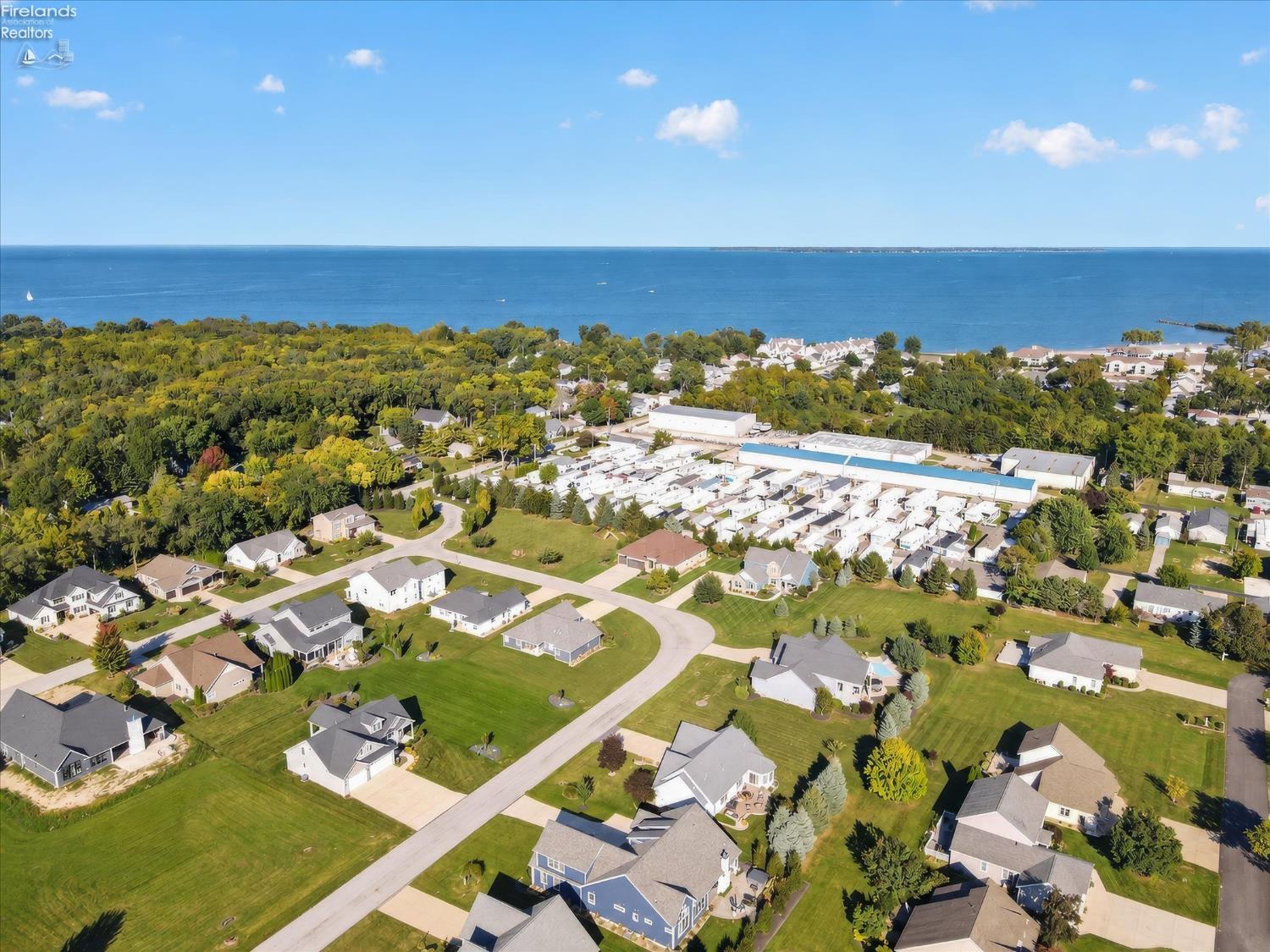 5211 E Bay Pointe Circle