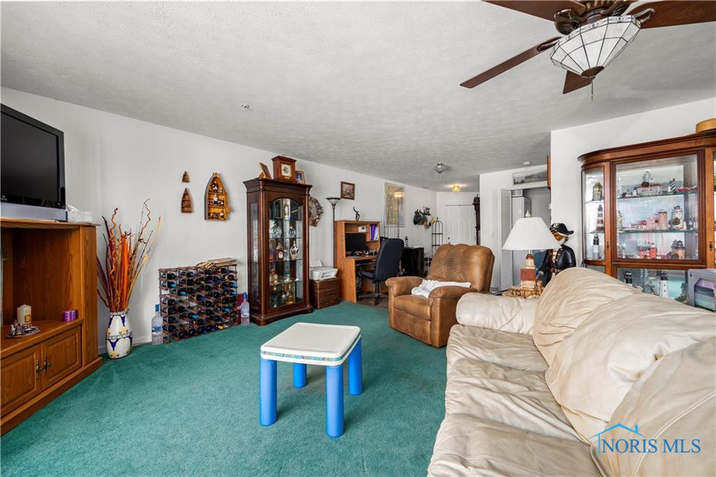 1512 NW Catawba Road, L