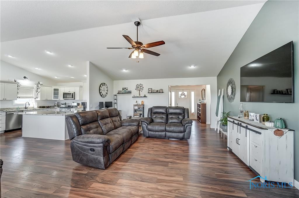 12815 Chickory Drive
