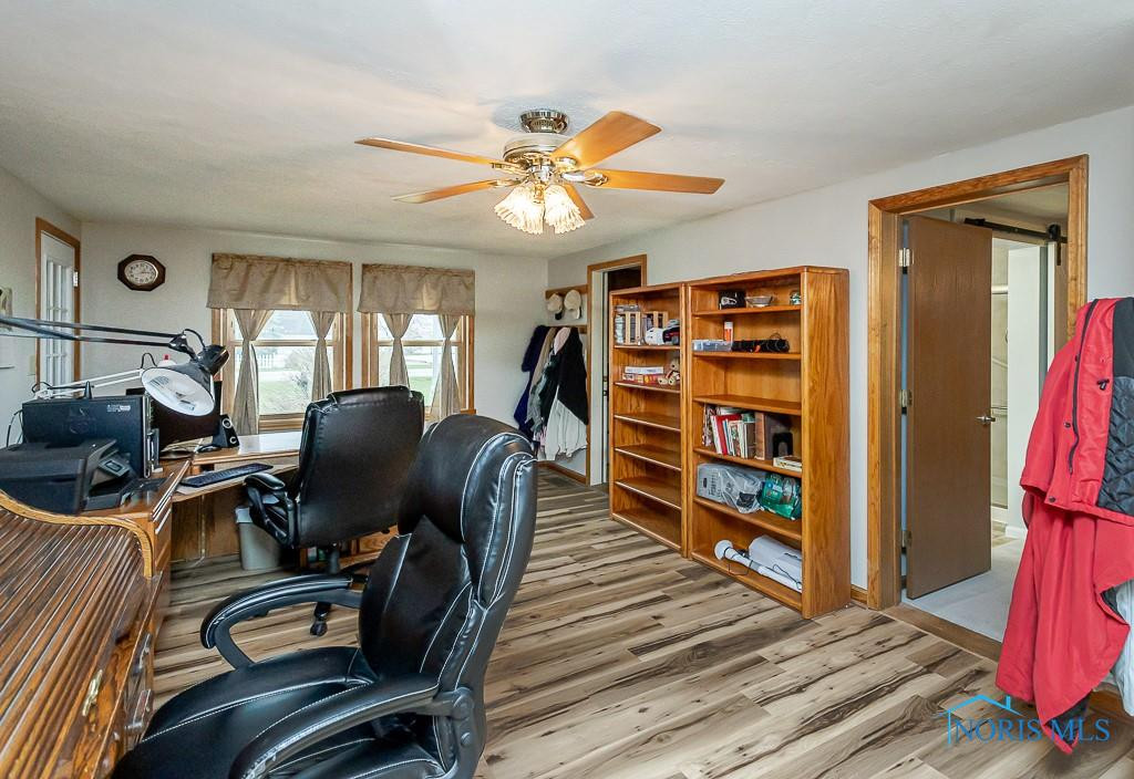 9317 W State Route 163