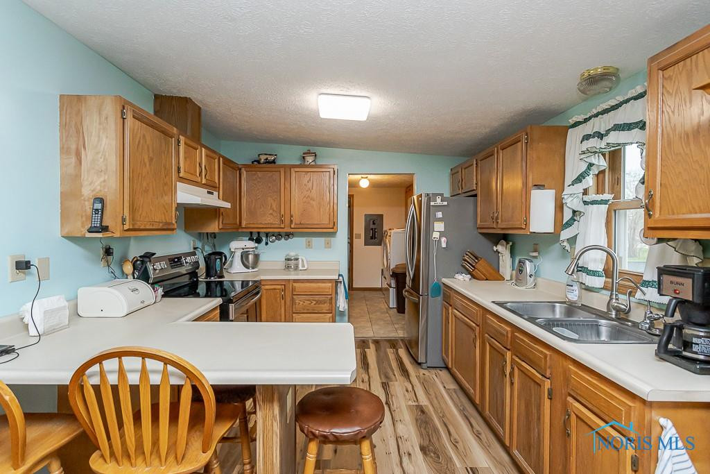 9317 W State Route 163