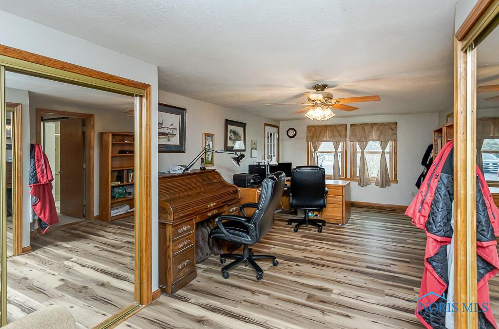 9317 W State Route 163