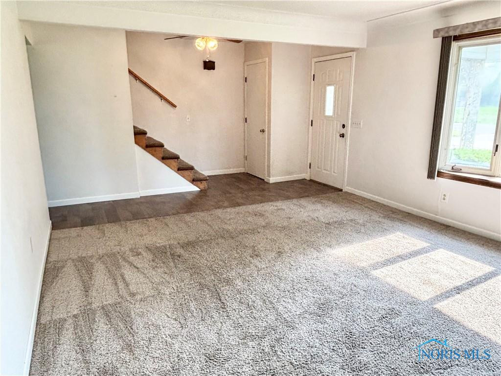 1105 S Lallendorf Road