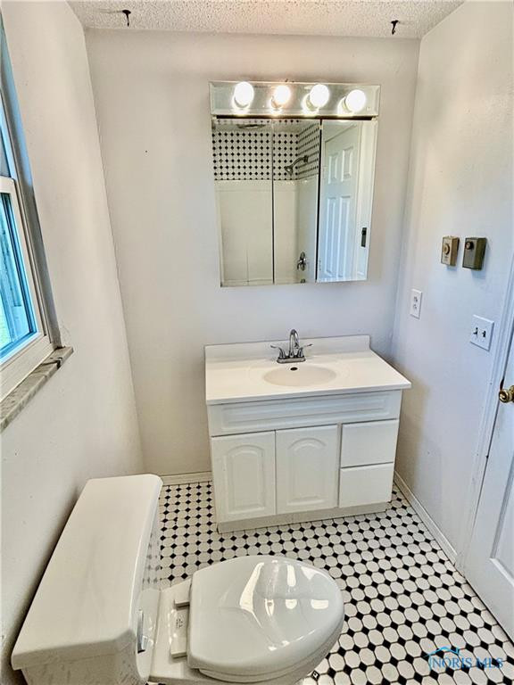 1105 S Lallendorf Road